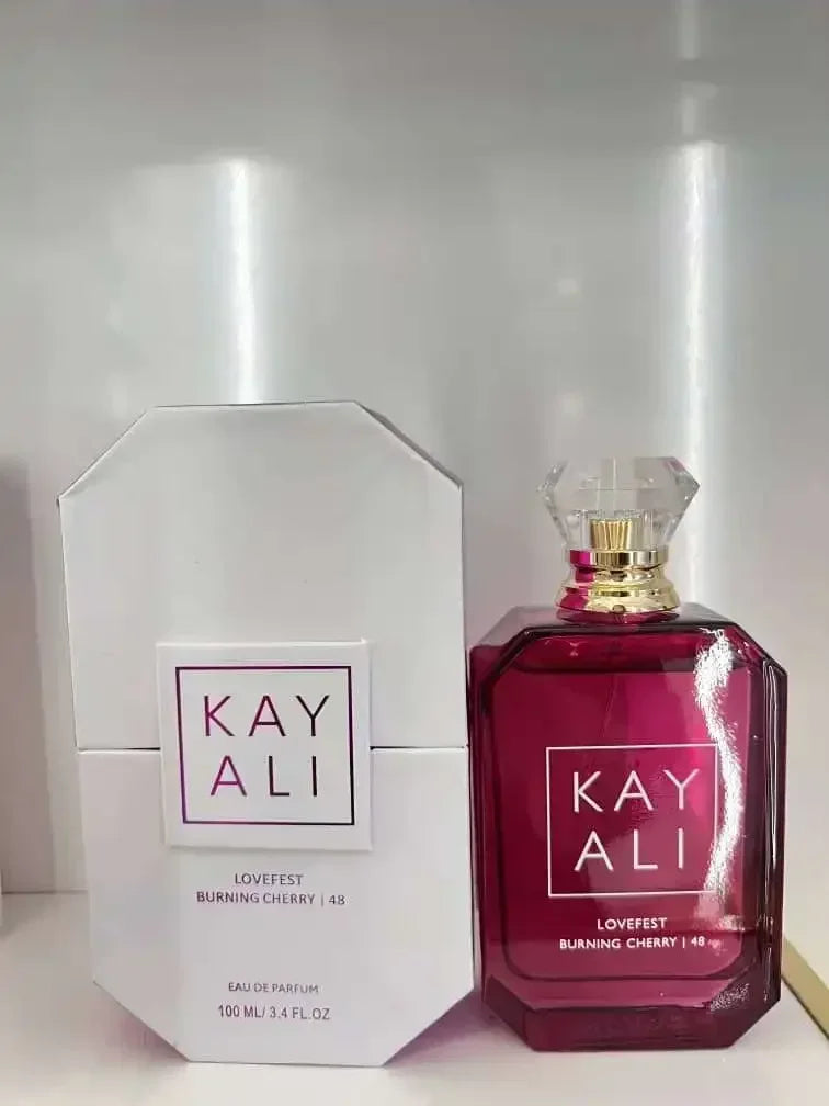 KAYALI 100 ml Eau de Parfum pour femmes – Parfum de luxe longue tenue avec notes florales, fruitées, vanillées, orientales, boisées et sucrées.